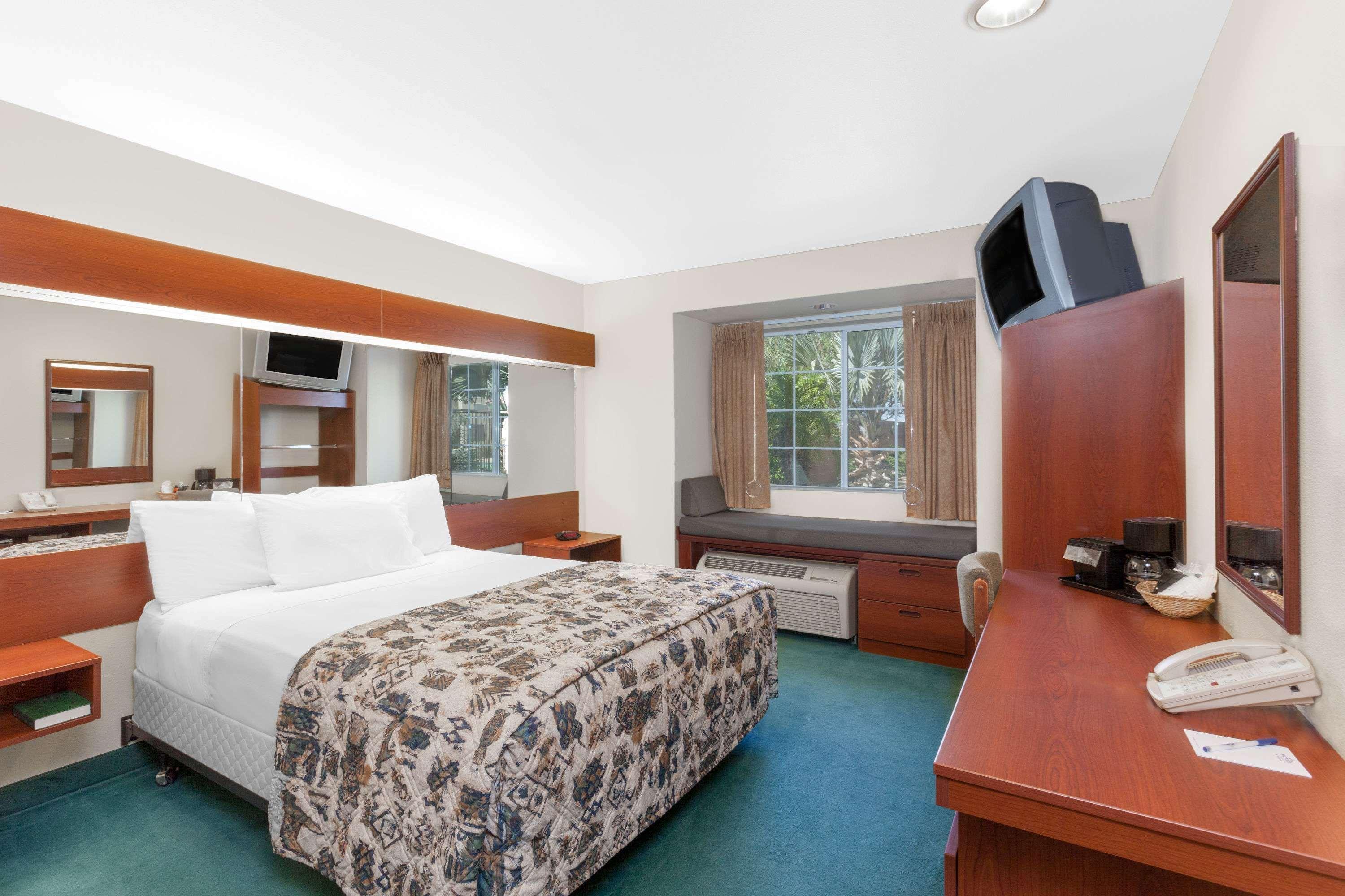 Microtel Inn & Suites By Wyndham Wellton Luaran gambar