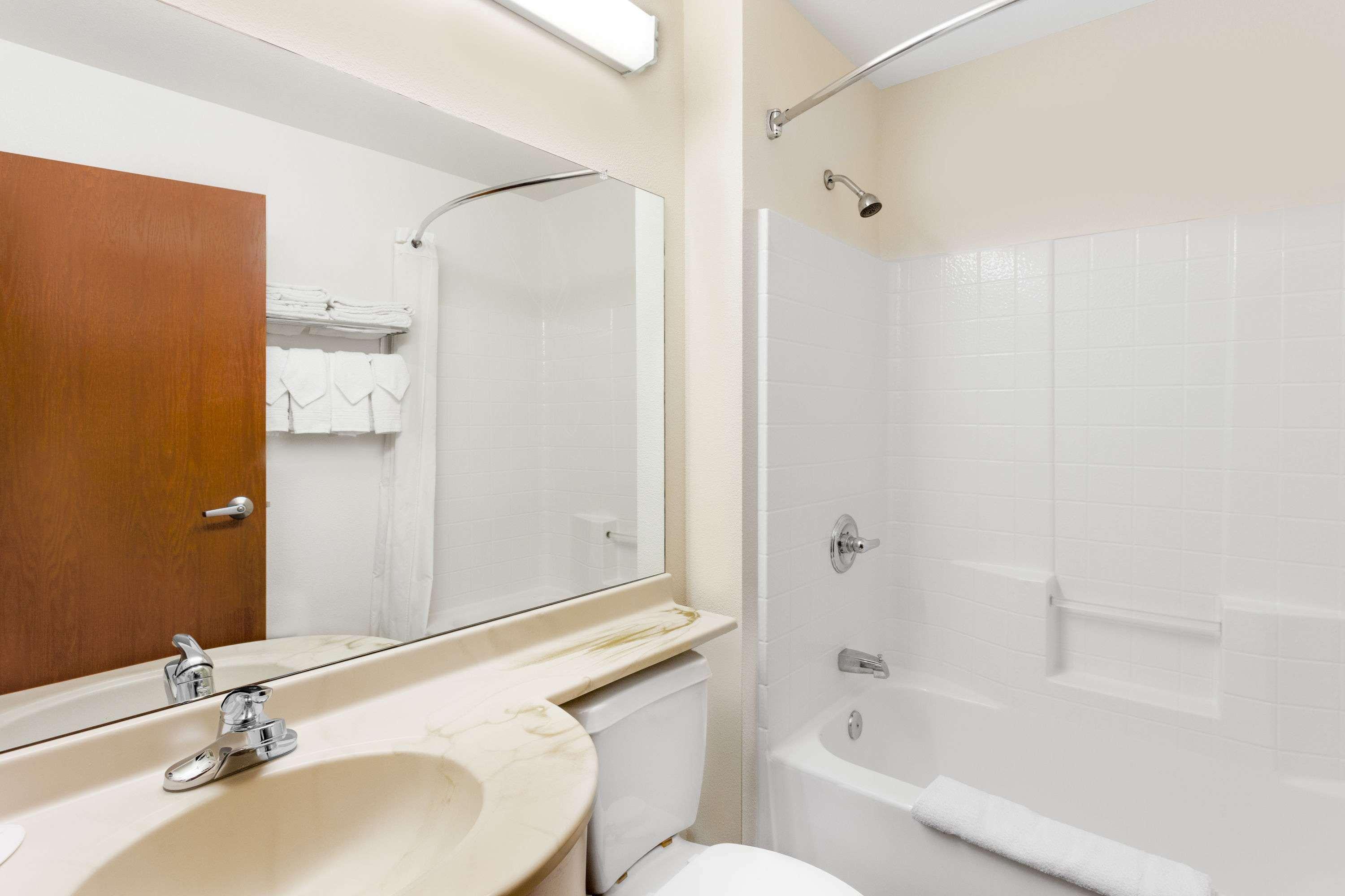 Microtel Inn & Suites By Wyndham Wellton Luaran gambar